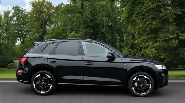 Audi Q5 2020 2.0 Tdi 40 Black Edition Suv S Tro MJ20UNL Black #4