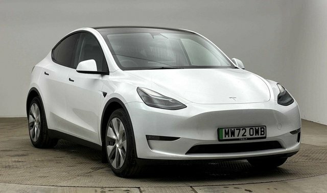 Tesla Model Y 2022 Dual Motor Long Range Suv White