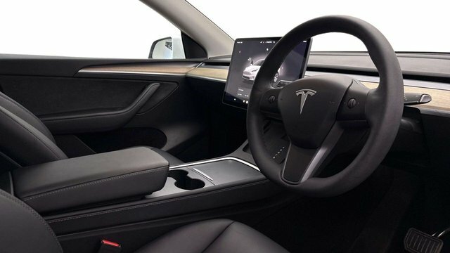 Tesla Model Y 2022 Dual Motor Long Range Suv MW72OWB White #3