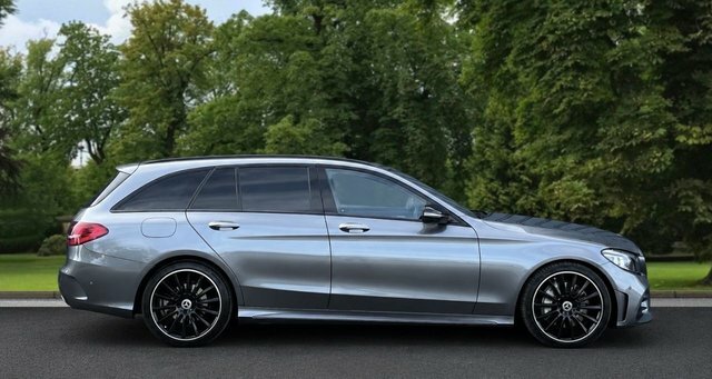 Mercedes-Benz C Class 2021 2.0 C300d Amg Line Night Edition Premium Plu Black #4