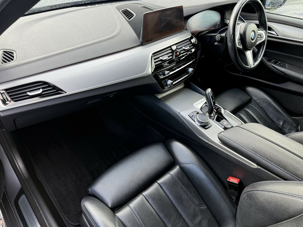 BMW 5 Series Saloon 2.0 530E M Sport Iperformance Saloon 2018 YL68ERZ Blue #5