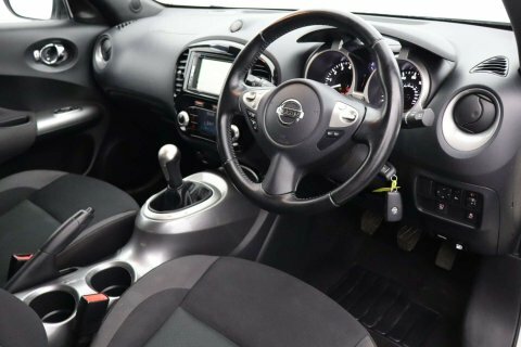 Nissan Juke 1.6 Juke Acenta PN69KUU White #2