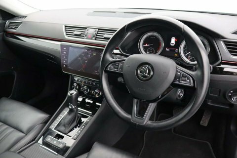 Skoda Superb 2.0 Superb Laurin White #3