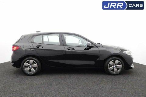 BMW 1 Series 1.5 118I Se DN69RVX Black #4
