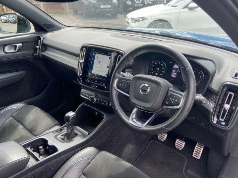 Volvo XC40 1.5 Xc40 R-design YY70ACZ Blue #2