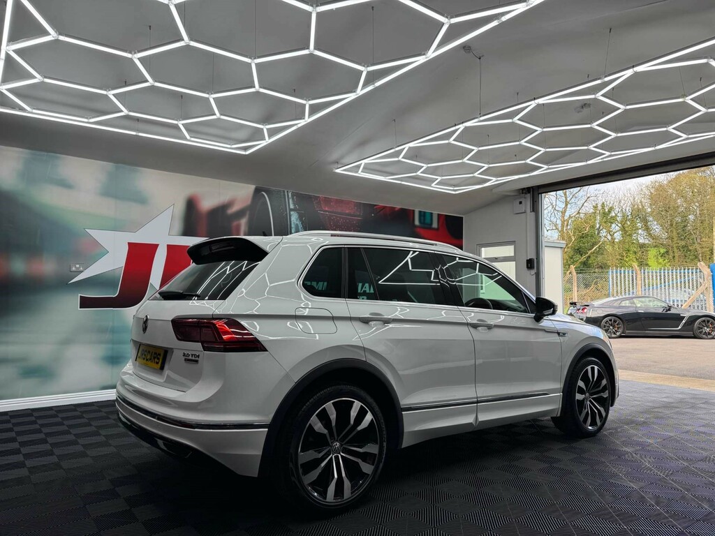 Volkswagen Tiguan R-line Tdi Bluemotion Technology 4Motion DC66RZB  #5