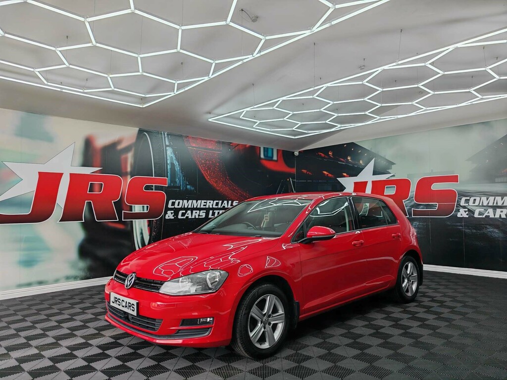 Volkswagen Golf Match Tsi Bluemotion Technology UUI1725 Red #2