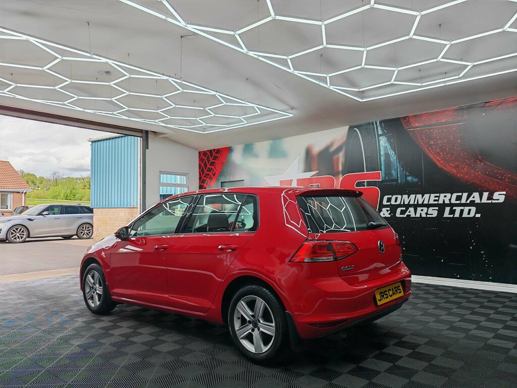 Volkswagen Golf Match Tsi Bluemotion Technology UUI1725 Red #3