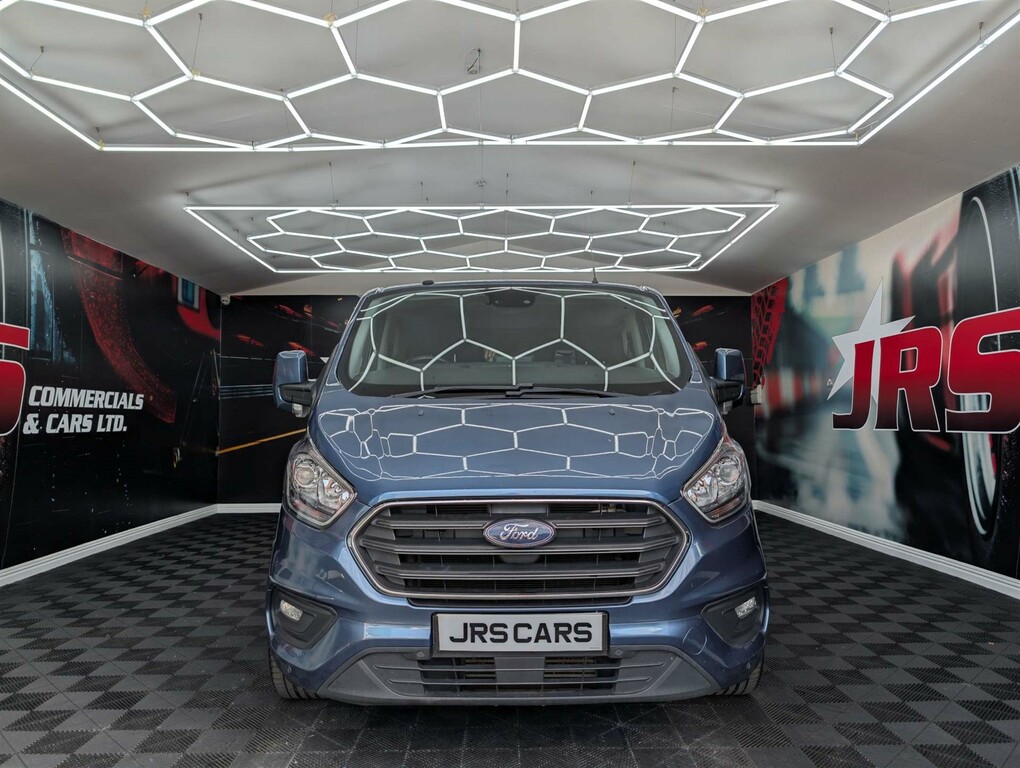 Ford Transit Custom 320 Limited Edition BT18VPA #2