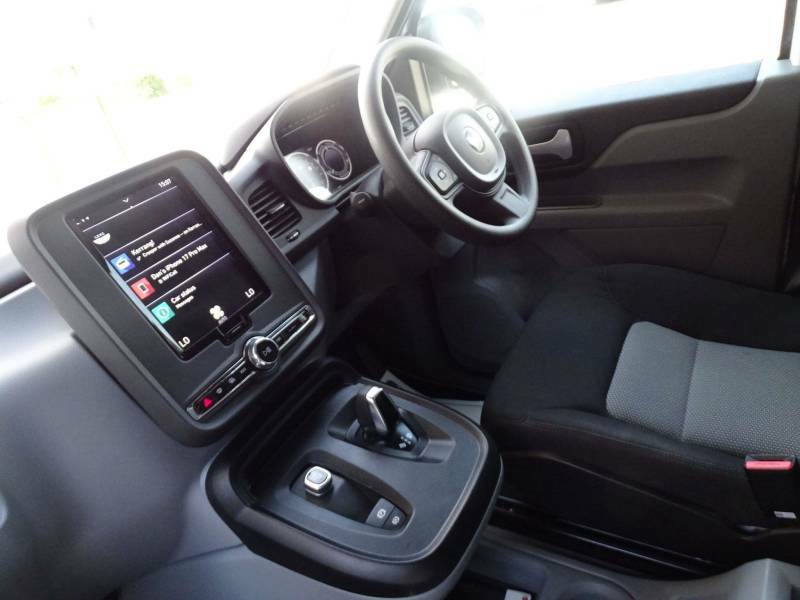 LEVC VN5 Mpv White #15