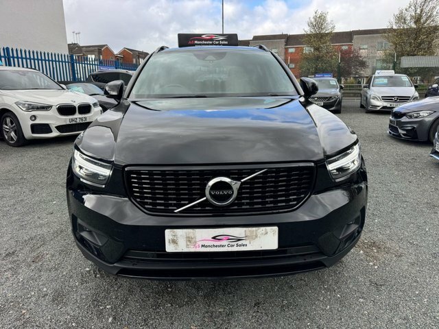 Volvo XC40 1.5 T3 R-design Pro Suv Euro 6 S MX70YPR Black #2