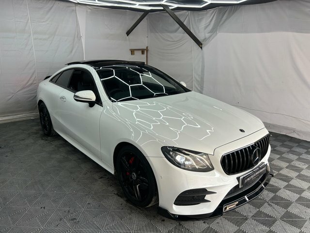 Mercedes-Benz E Class 2.0 E220d Amg Line Premium G-tronic Euro 6 S S White