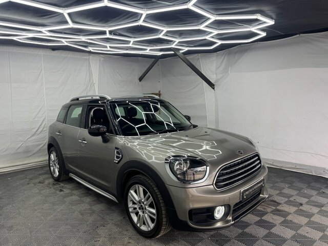 Mini Countryman 1.5 Cooper Exclusive Steptronic Euro 6 S S Silver