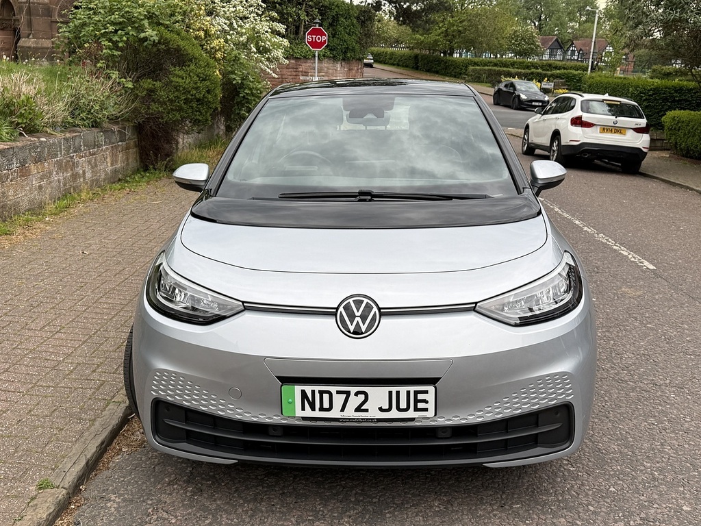 Volkswagen ID.3 Pro Performance 58Kwh Life Hatchback ND72JUE Silver #4