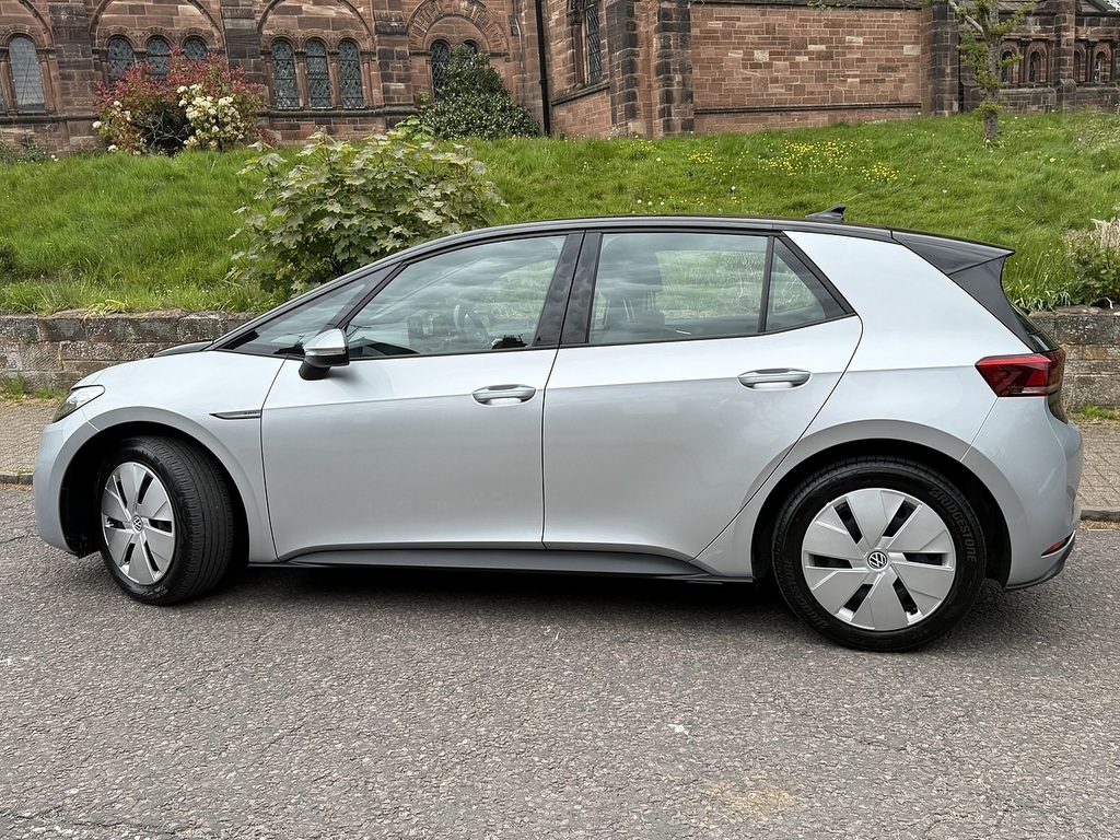 Volkswagen ID.3 Pro Performance 58Kwh Life Hatchback ND72JUE Silver #3