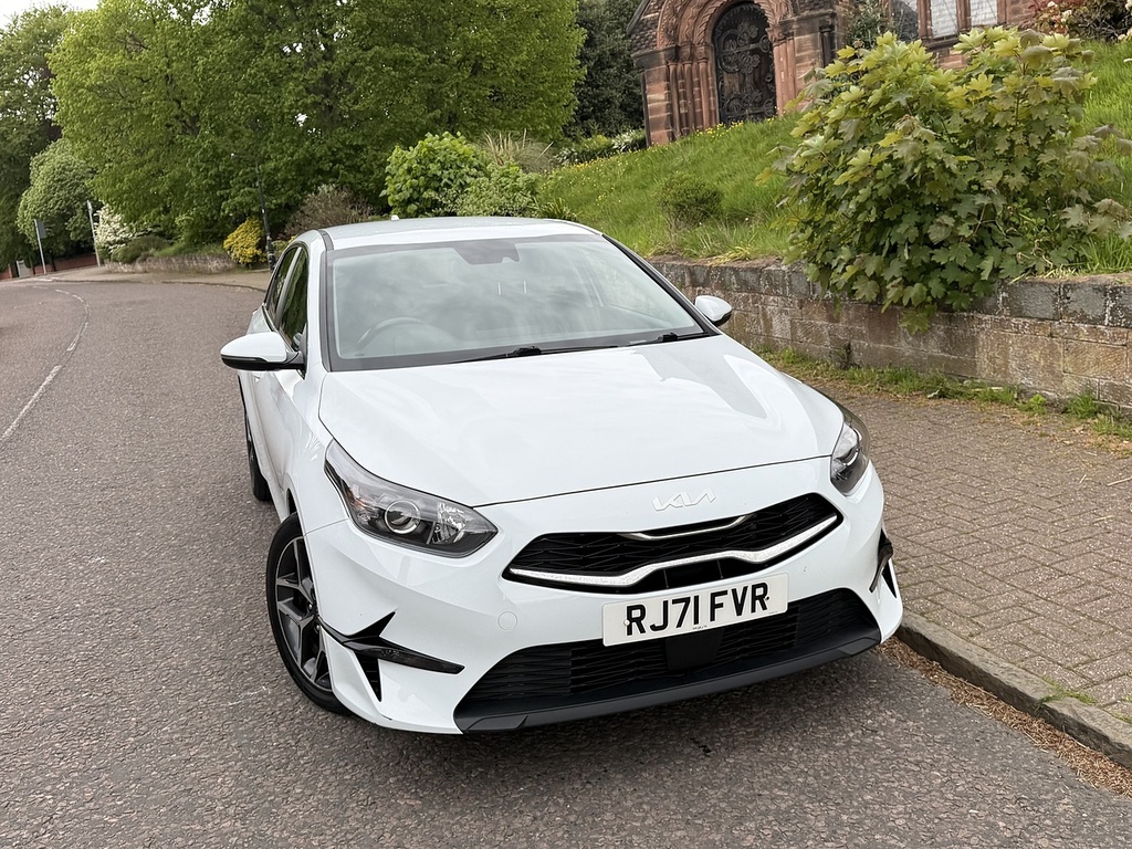 Kia Ceed 1.5 T-gdi 3 Hatchback Euro 6 S RJ71FVR White #6