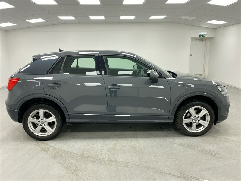 Audi Q2 35 Tfsi Sport S Tronic DF69WNV Grey #5