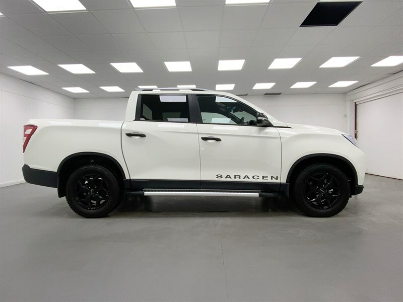 SsangYong Musso 2.2 Double Cab Pick Up Saracen DP25KBK White #5