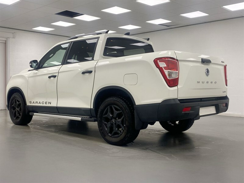 SsangYong Musso 2.2 Double Cab Pick Up Saracen DP25KBK White #3