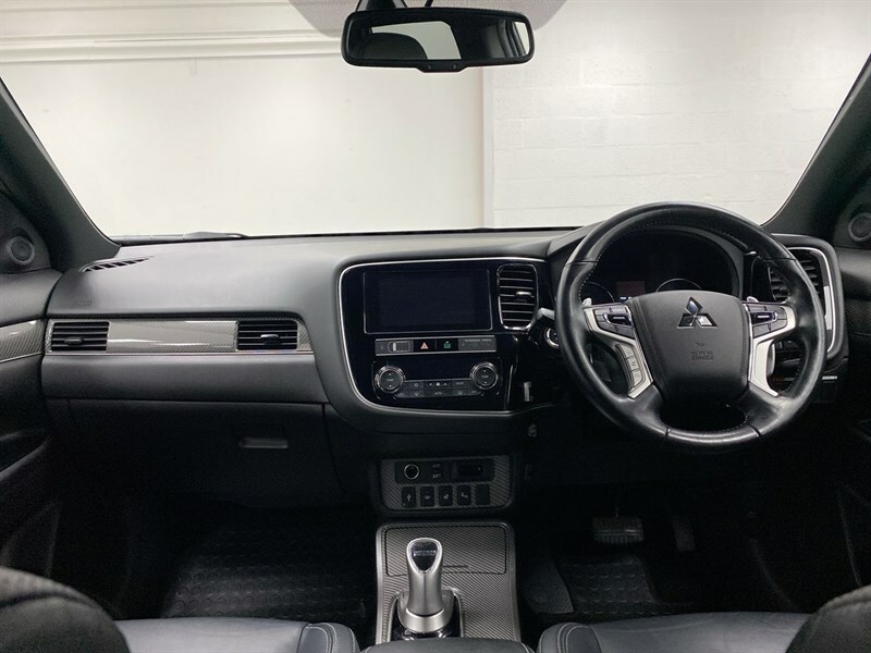 Mitsubishi Outlander 2.4 Phev 4H Grey #4