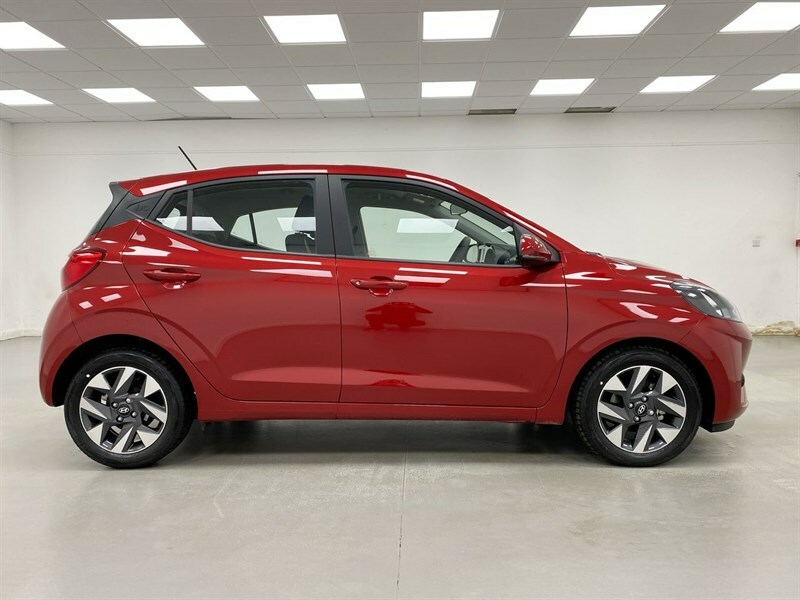 Hyundai I10 1.0 63 Advance Nav DN26XWD Red #5