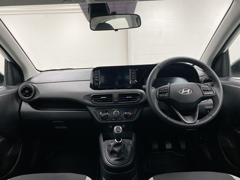 Hyundai I10 1.0 63 Advance Nav DS26MVL White #4