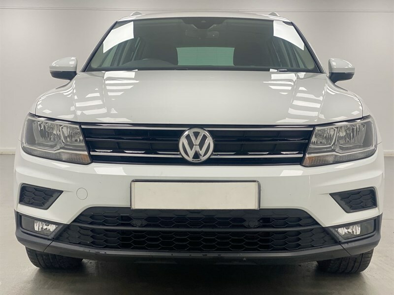 Volkswagen Tiguan 2.0 Tdi 150 4Motion Match Dsg D21DSM White #4