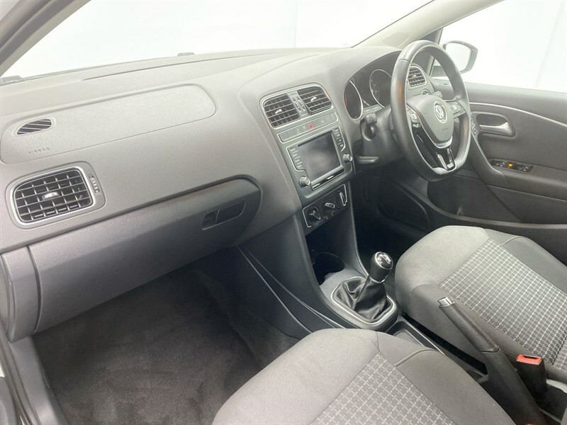 Volkswagen Polo 1.0 Match VK66VUE White #2