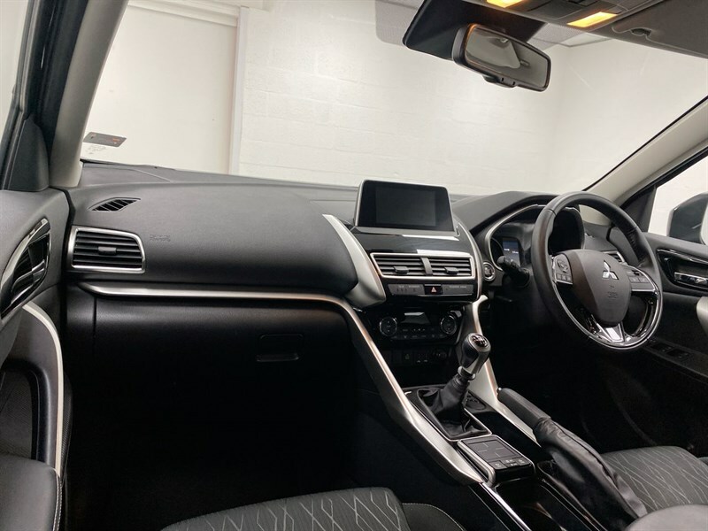 Mitsubishi Eclipse Cross 1.5 Dynamic Black #2