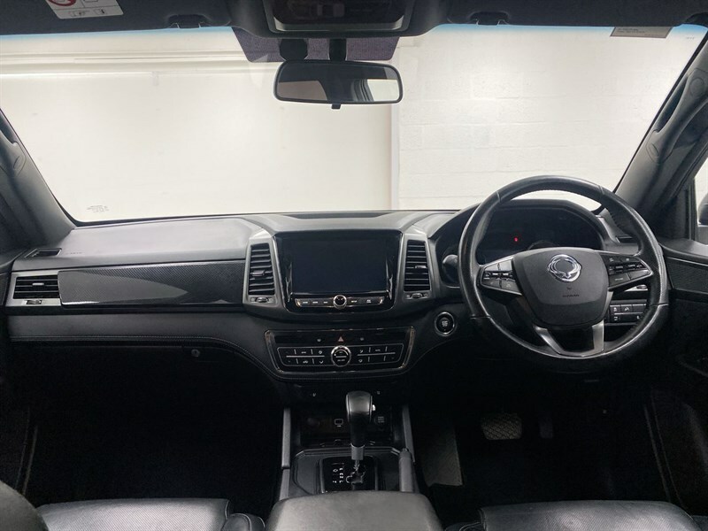 SsangYong Musso Double Cab Pick Up Saracen White #4