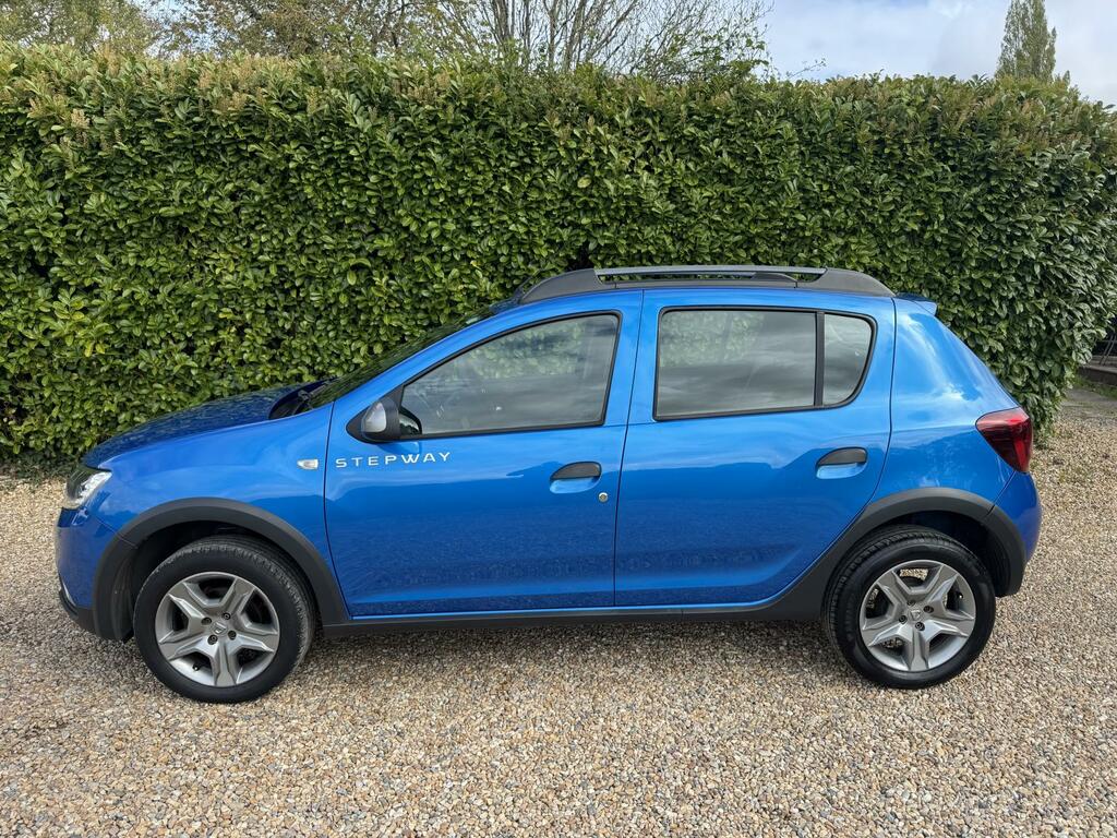 Dacia Sandero Stepway 0.9 Tce Essential Hatchback Euro HN68NLF Blue #6