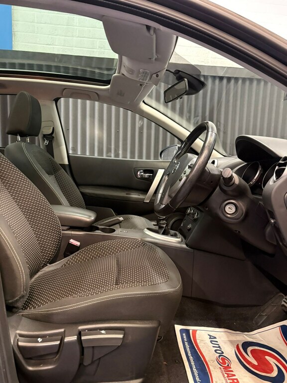 Nissan Qashqai  Black #10
