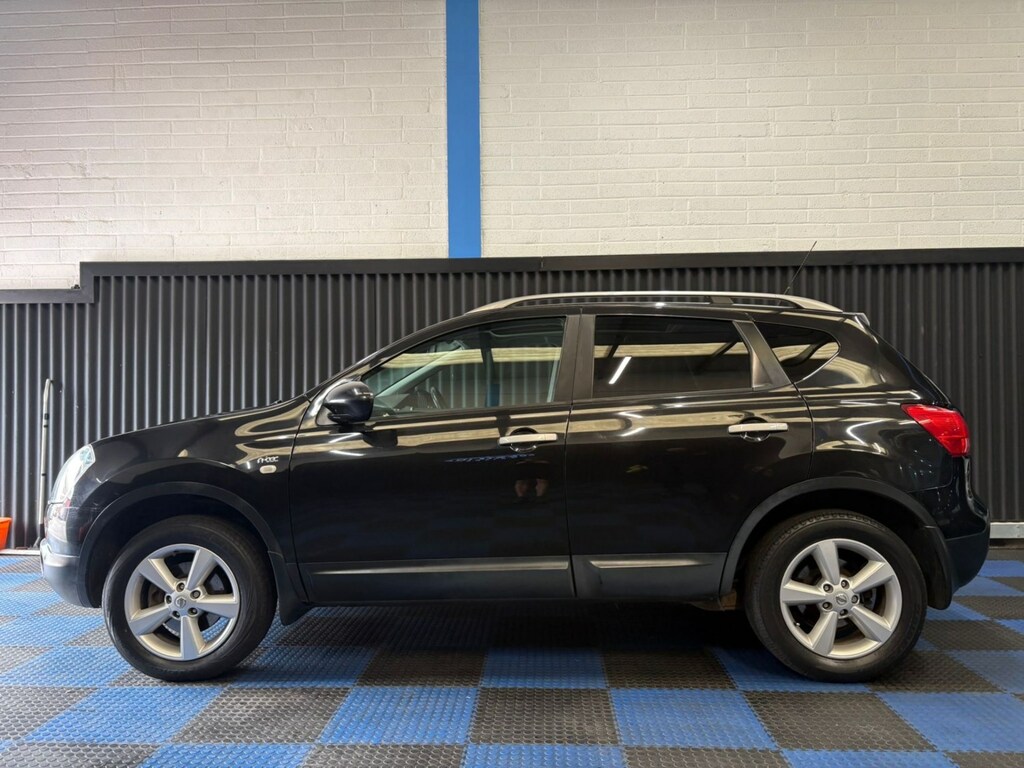 Nissan Qashqai  Black #4
