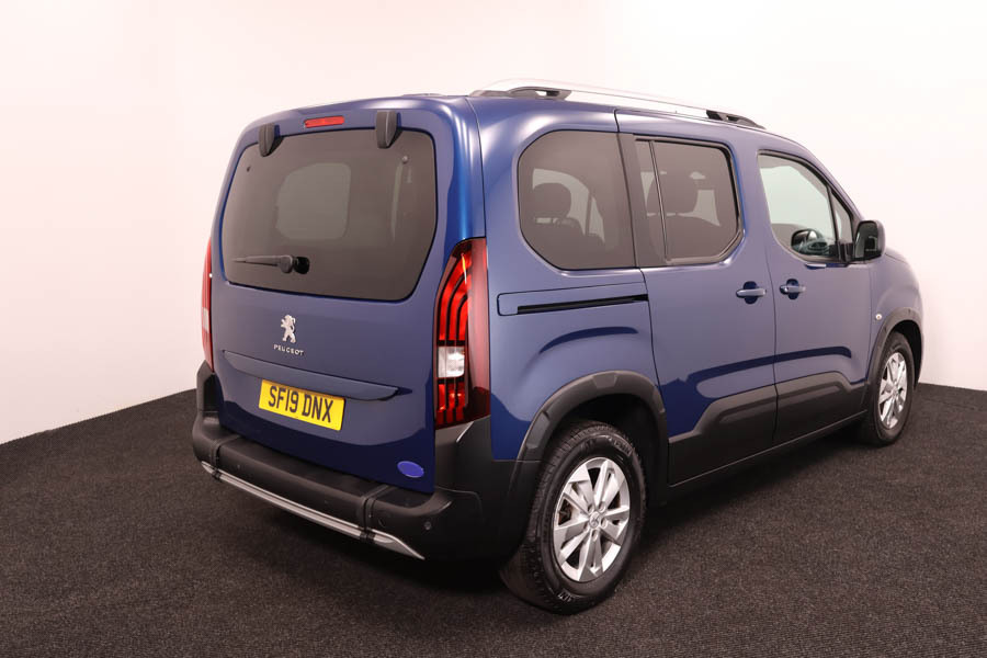 Peugeot Rifter 1.5 Hdi Allure Premium SF19DNX Blue #4