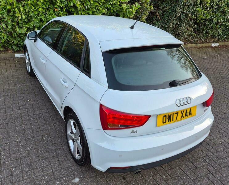 Audi A1 1.0 Tfsi Sport Sportback OW17XAA White #4