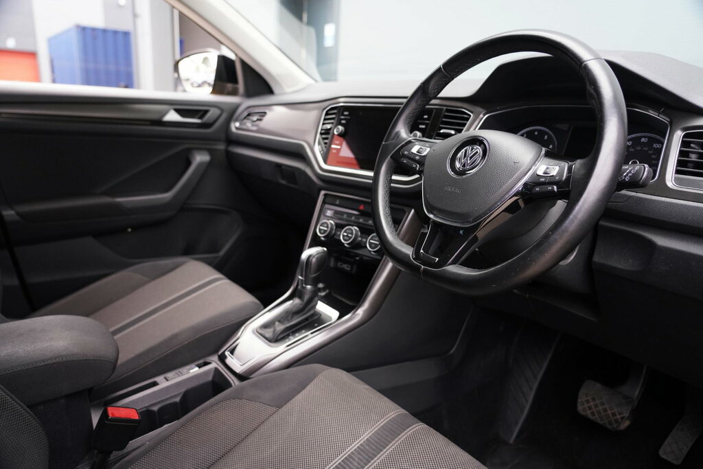 Volkswagen T-Roc 1.5 Tsi Evo Design Dsg Euro 6 Ss LA19SNF #2