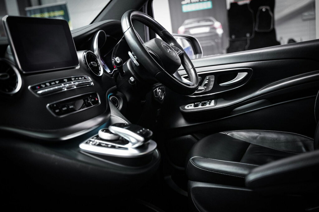 Mercedes-Benz V Class 2.0 V300d Amg Line G-tronic Euro 6 Ss Lwb LM20SYZ Silver #2