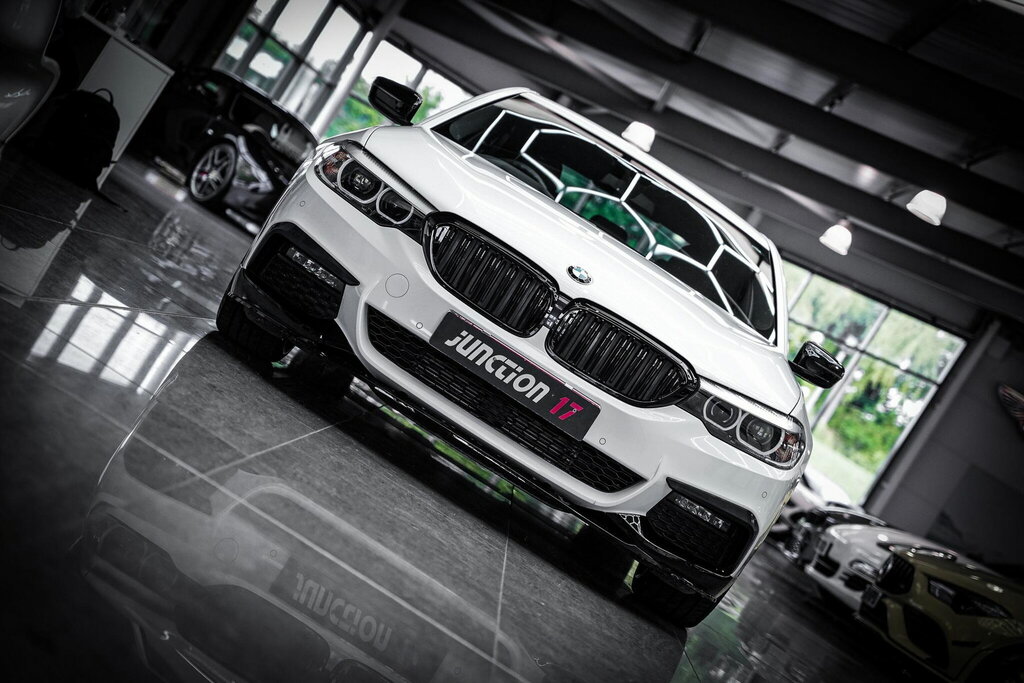 BMW 5 Series 3.0 530D M Sport Xdrive Euro 6 Ss YG69FUE White #3