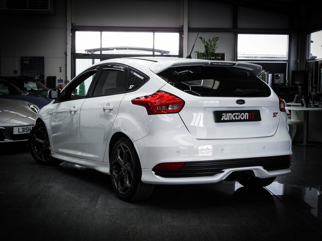 Ford Focus 2.0T Ecoboost St-3 Euro 6 Ss LP16YKK #3