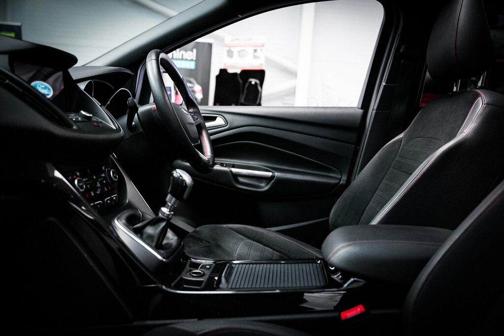 Ford Kuga 2.0 Tdci St-line X Euro 6 Ss  #2