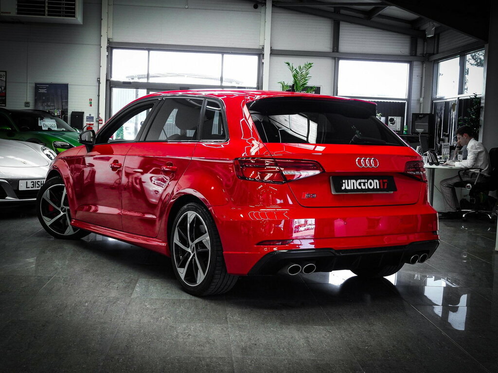 Audi S3 2.0 Tfsi Black Edition Sportback S Tronic Quattro NU69VHV  #3