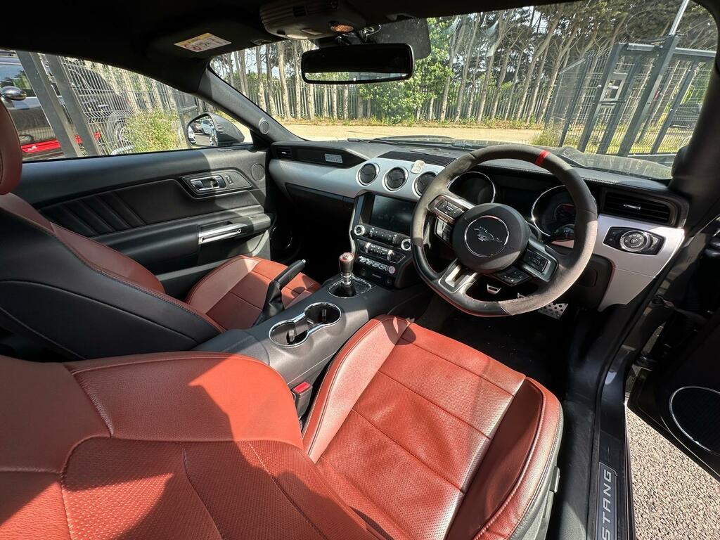 Ford Mustang 5.0 V8 Gt Fastback Euro 6
