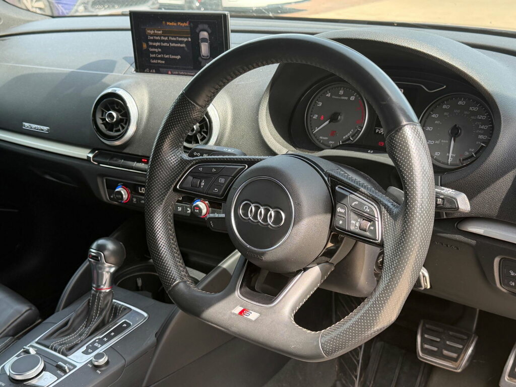 Audi S3 2.0 Tfsi Black Edition Sportback S Tronic Quattro MW18ZTY Blue #3