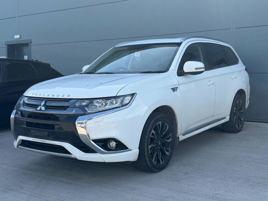 Mitsubishi Outlander 2.0H 12Kwh 4H Cvt 4Wd Euro 6 Ss X22JGW #4