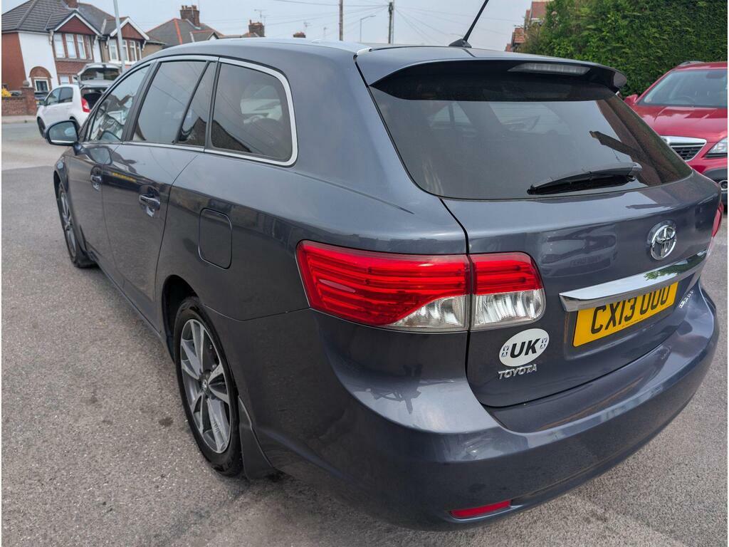 Toyota Avensis 2.0 D-4d Select Tourer Euro 5 Blue #4
