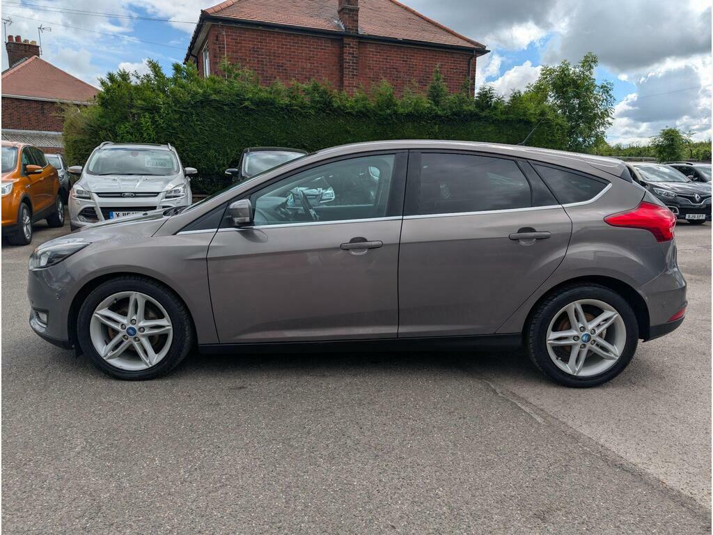 Ford Focus 1.5 Tdci Titanium Euro 6 S S RJ65JXT Brown #3