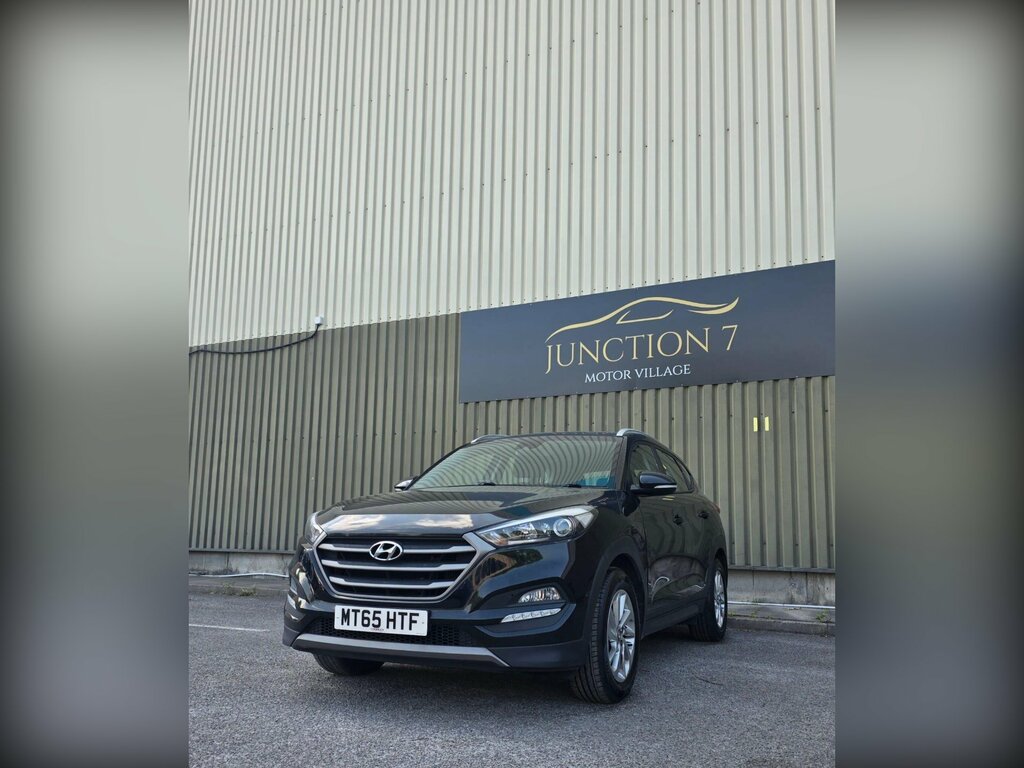 Hyundai Tucson 1.7 Crdi Blue Drive Se Nav Euro 6 Ss MT65HTF Black #3