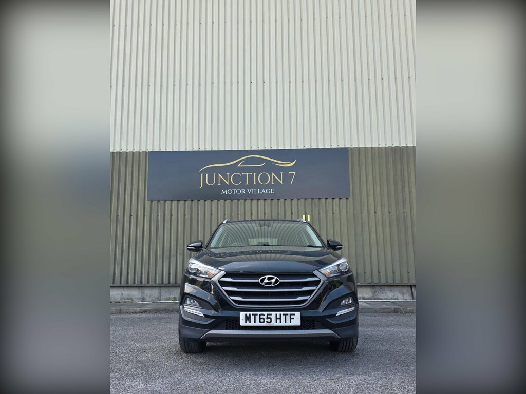 Hyundai Tucson 1.7 Crdi Blue Drive Se Nav Euro 6 Ss MT65HTF Black #4