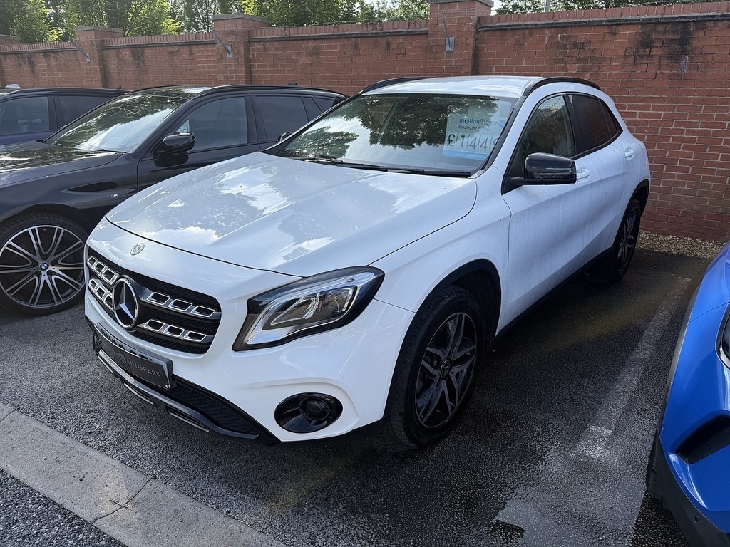 Mercedes-Benz GLA Class Gla180 Urban Edition White