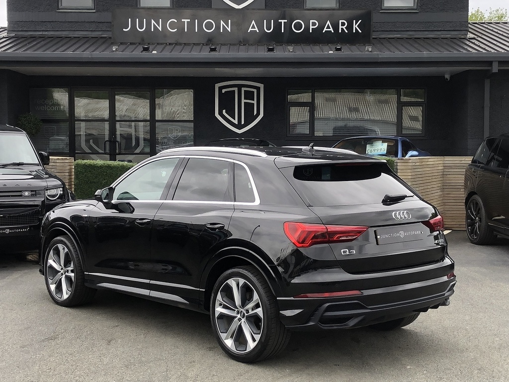 Audi Q3 Tfsi S Line CX69LMM Black #3